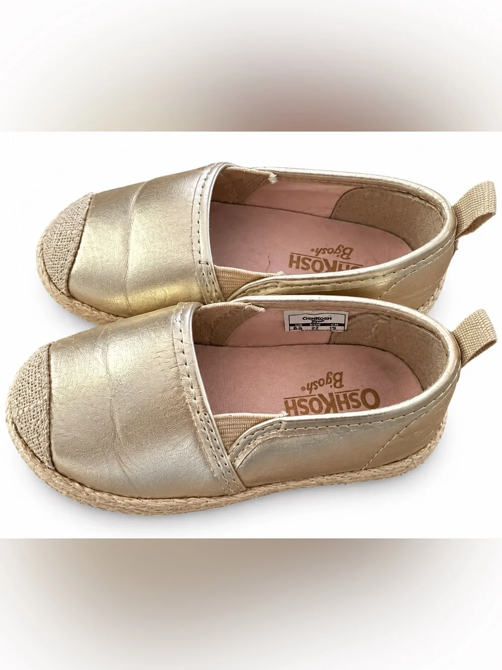 OshKosh B’gosh Toddler Girls Gold Metallic Espadrille Shoes Size 6